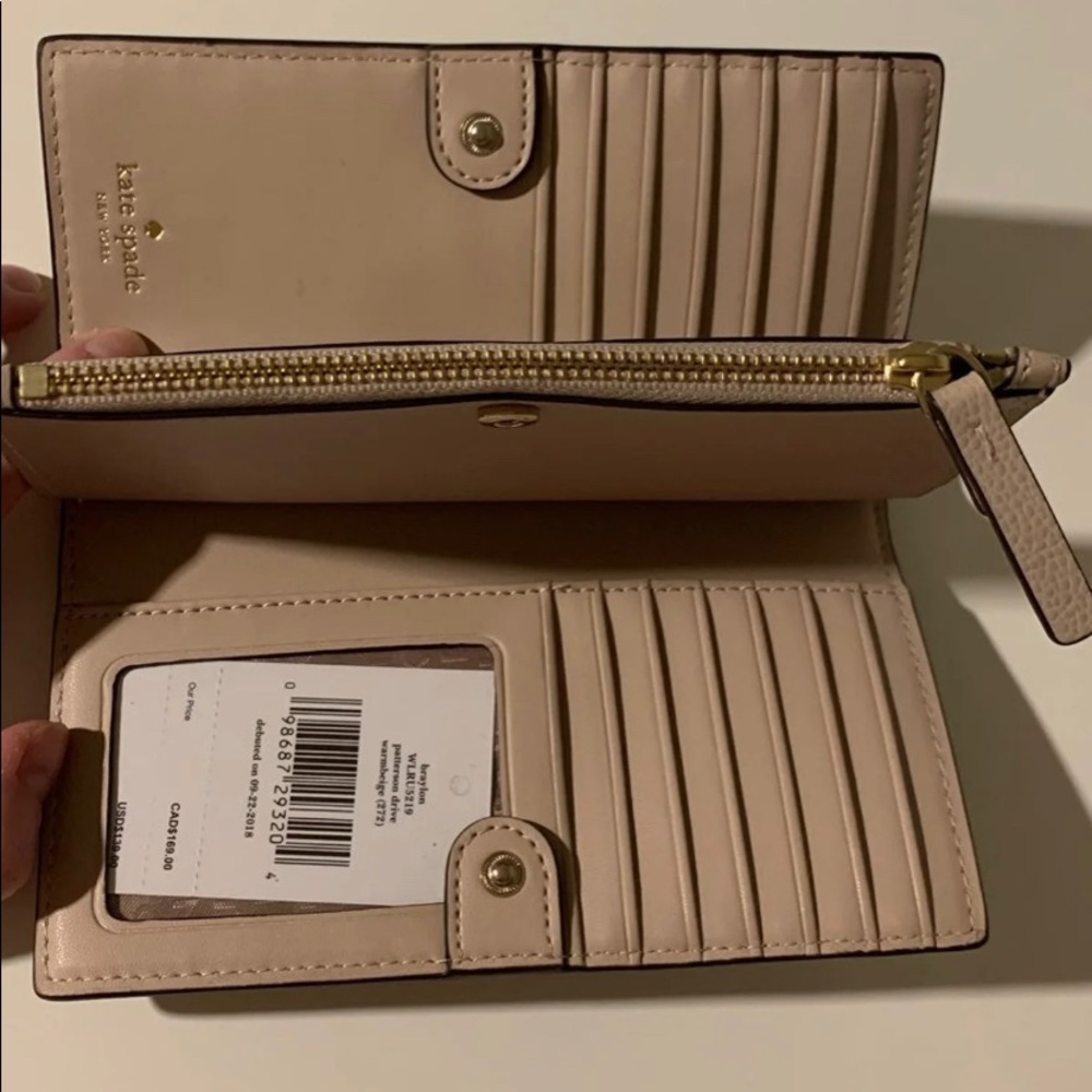 Kate Spade - Picture 3 of 3
